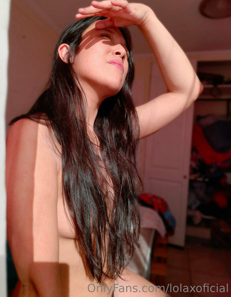 lolaxoficial actriz xxx imagen