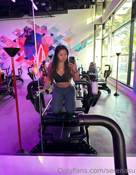 serenasu modelo sexual archivo