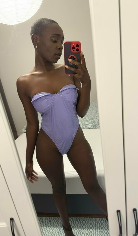 zaawaaditv desnudos de estrellas fotos