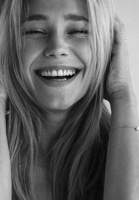 Alison Cossenet modelo caliente recopilación