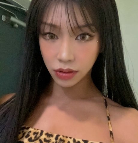 tetas grandes desnudas onlyfans hermosa gratis imagen