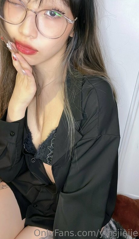 yinsjiejie modelo gratis imagen