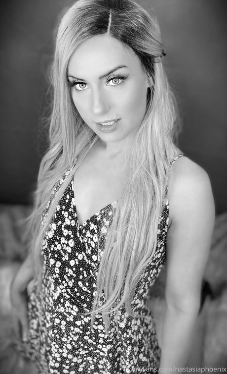 nastasiaphoenix estrella porno hermosa galería
