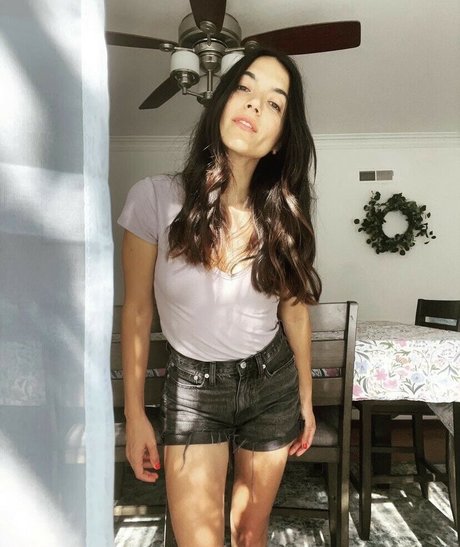 Alyssa Limperis actriz erótica galerías