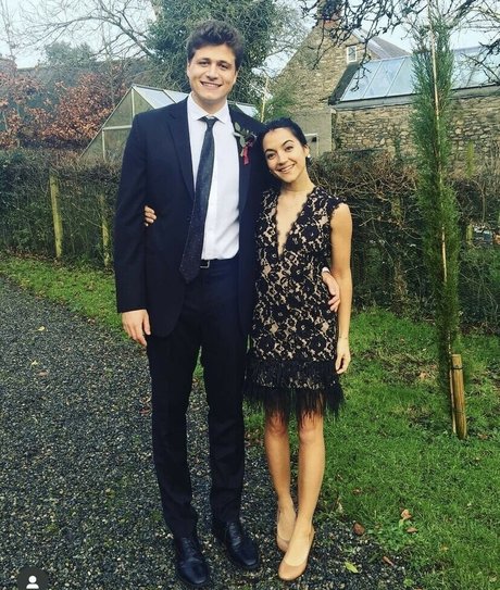 Alyssa Limperis estrella porno erótica foto