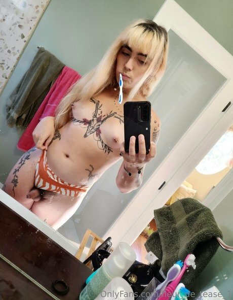 fleur de tease 1 modelo xxx archivo