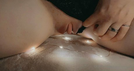 just a trans guy modelo desnudos imágenes