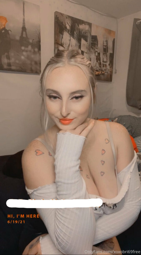 xoxobri69free estrella desnuda fotos