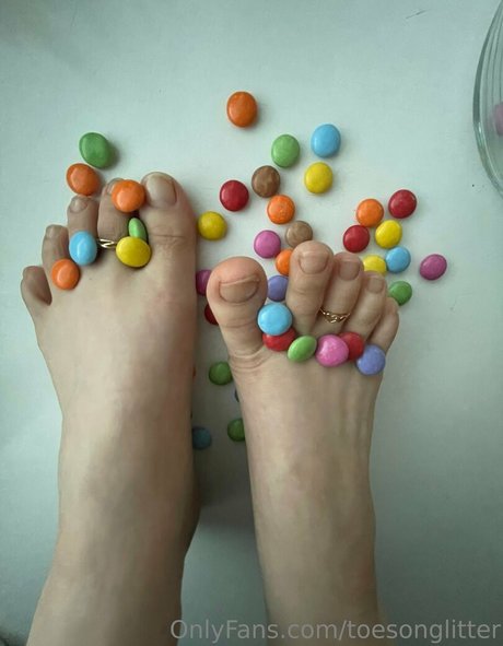 toesonglitter modelo erótico archivo