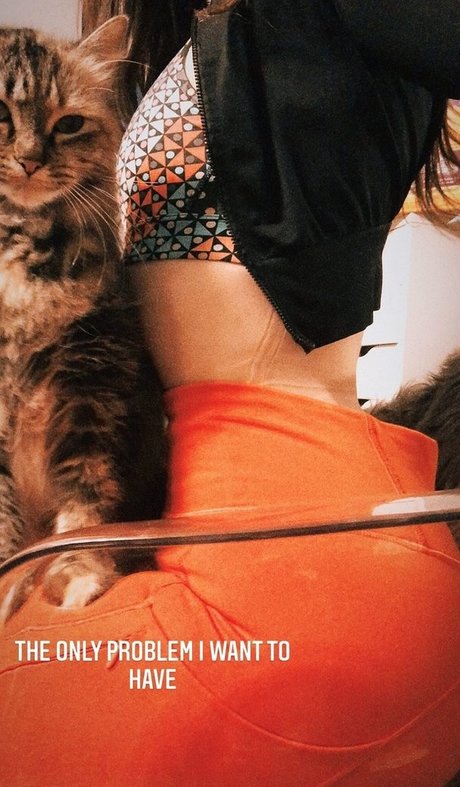 Chloe Flores sexo modelo foto