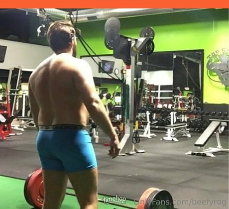 beefyrog estrella sexy galería