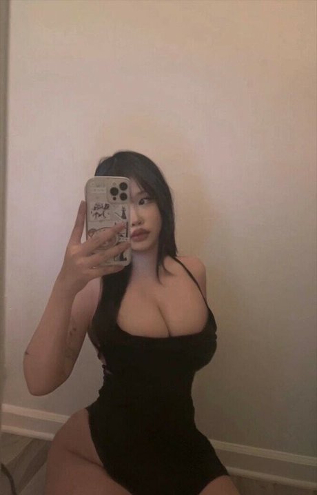 Niyoso estrella sexy imagen