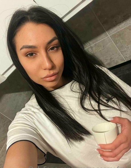 emmacosmo modelo desnudos galería