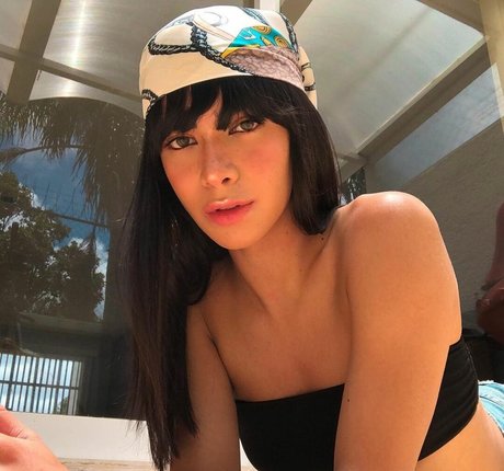 Gabrielle M estrella de alta calidad galerías