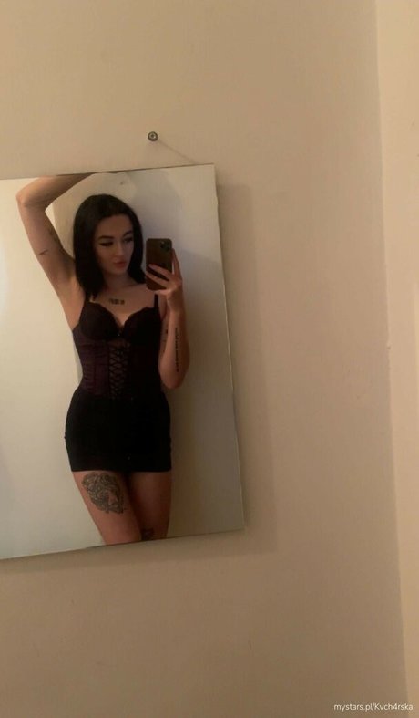 Aleksandra Kucharska actriz de arte imagen