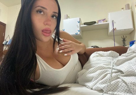 Noy Orin Peer modelo xxx imágenes