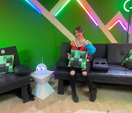 Chelsea Cook actriz de arte fotos