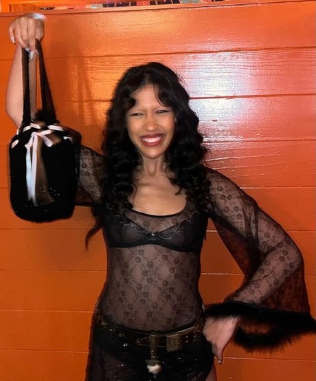 Rappers Daughters actriz desnuda galería