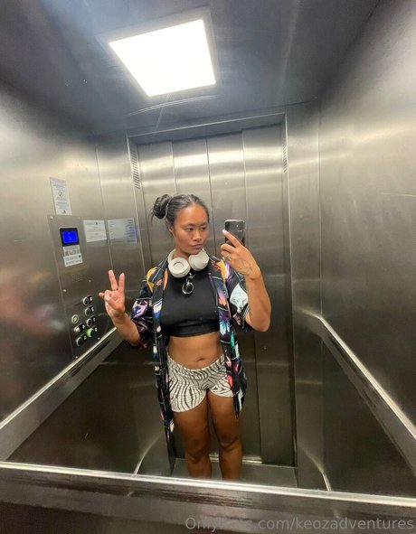 keozadventures modelo de alta definición fotos