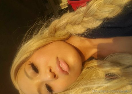 taya6ix actriz perfecta foto