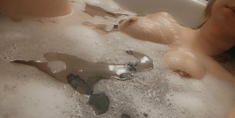 flowernipsx actriz xxx galería