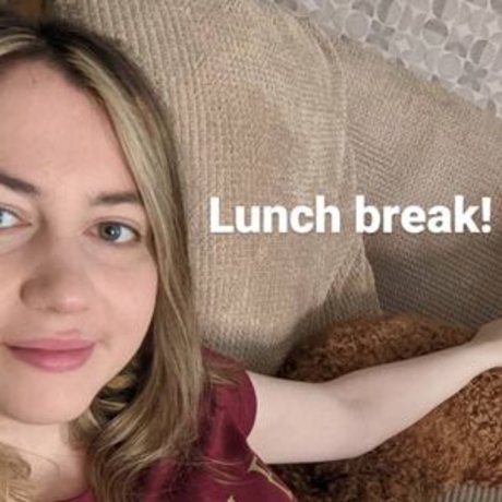 Symbalily bonita actriz fotos