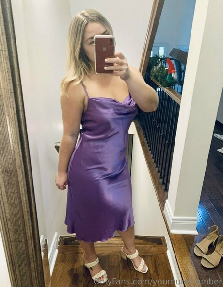 yournurse amber modelo sexy imágenes