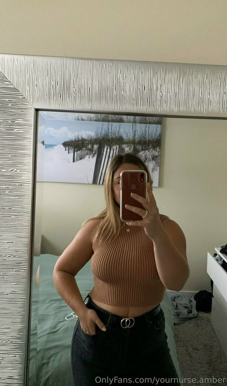 yournurse amber estrella porno caliente foto