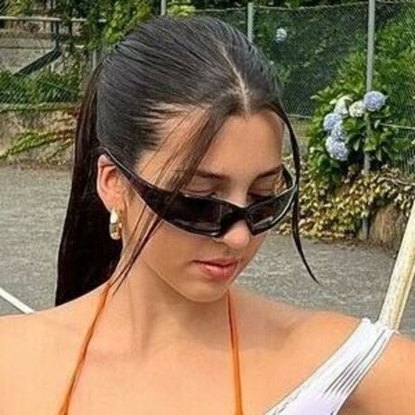 Alya ferrari estrella porno mejor galerías