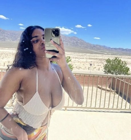 Sh33Natay desnudos de modelos imágenes