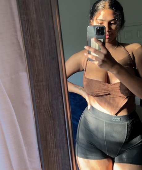 Sh33Natay modelo sexy galerías