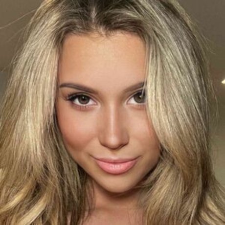 Badgirllily estrella porno de alta calidad recopilación