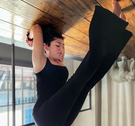 Martina Rando hermosa estrella archivo