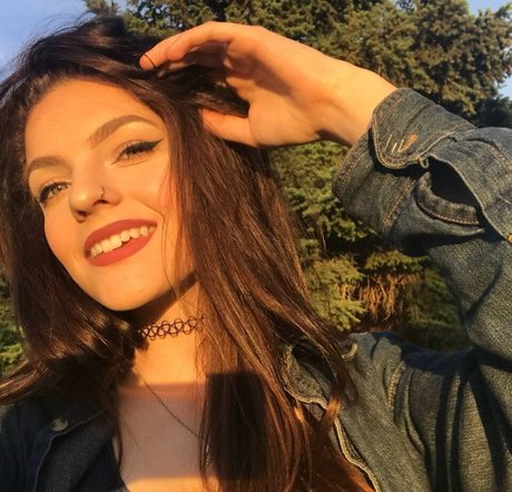 Rhiannon Jena estrella porno del sexo foto