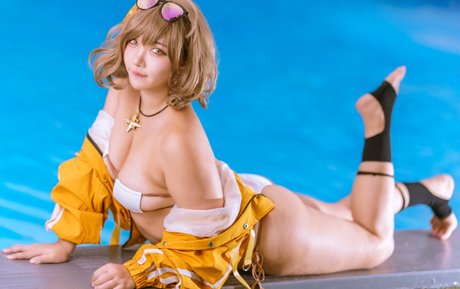 Saaya cosplay actriz imagen