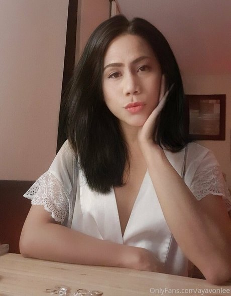 ayavonlee estrella porno hermosa foto