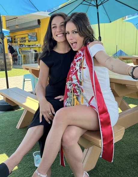 Serena Mello estrella galerías