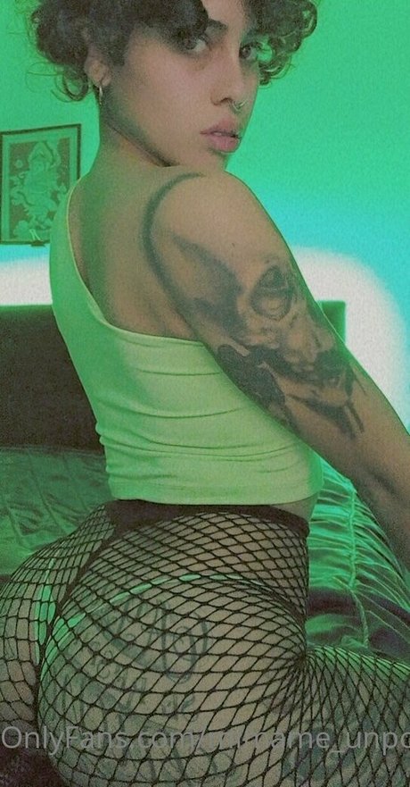 thequeenwithcurls modelo desnuda recopilación