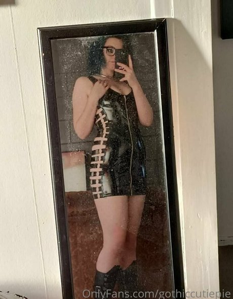 gothiccutiepie estrella erótica galerías