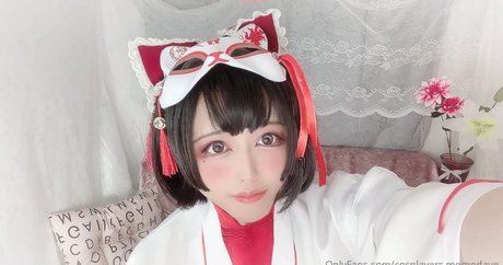 Momo JP Cosplay desnudos de estrellas porno galerías