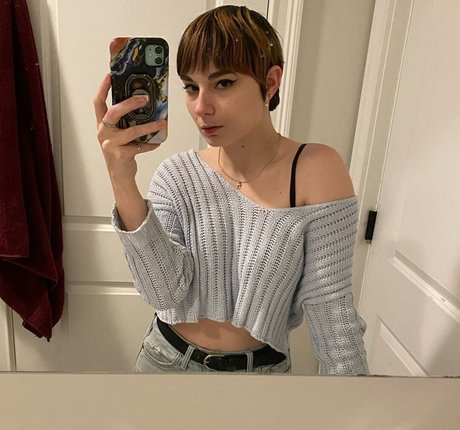 Casey Lee Williams actriz desnuda archivo