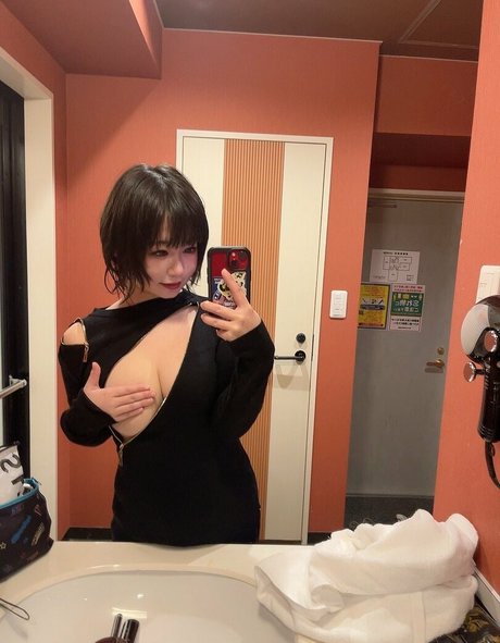 Ruis Tsuji modelo xxx imágenes