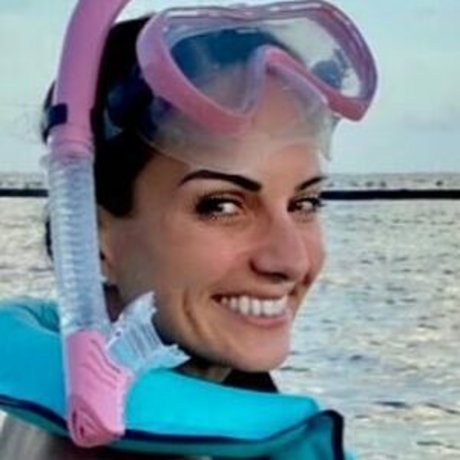 Alessandra James modelo erótico imágenes