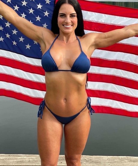 Alessandra James actriz de alta calidad fotos