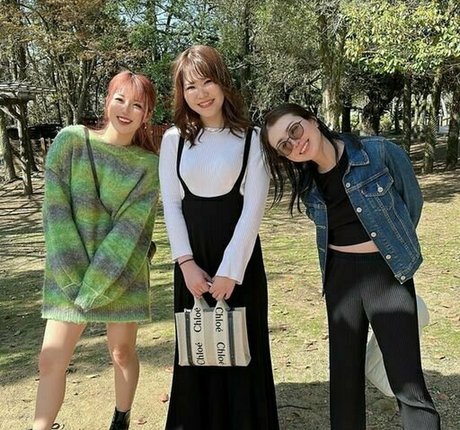 jgirlrena modelo desnudos imágenes