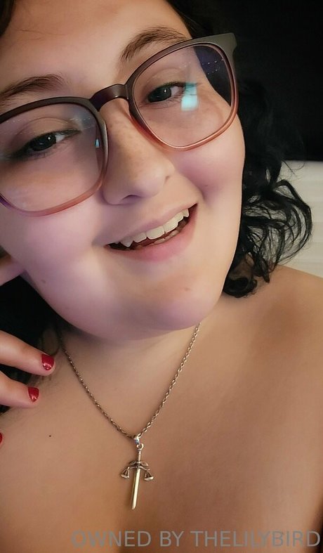 ladylilithbyrd modelo hermosa archivo