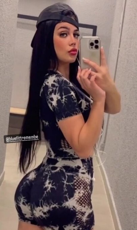 Paola Migliorini estrella caliente imágenes