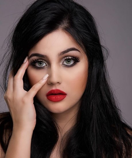 Paola Migliorini estrella porno hd galería