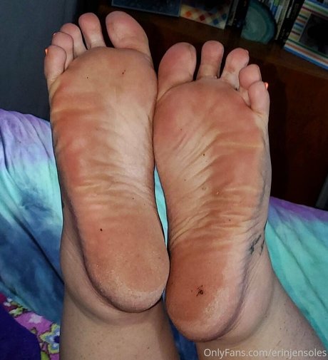 erinjensoles modelo desnudos fotos