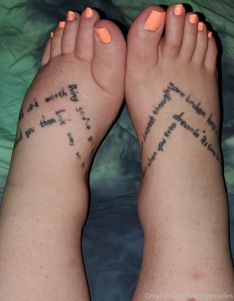 erinjensoles modelo caliente foto